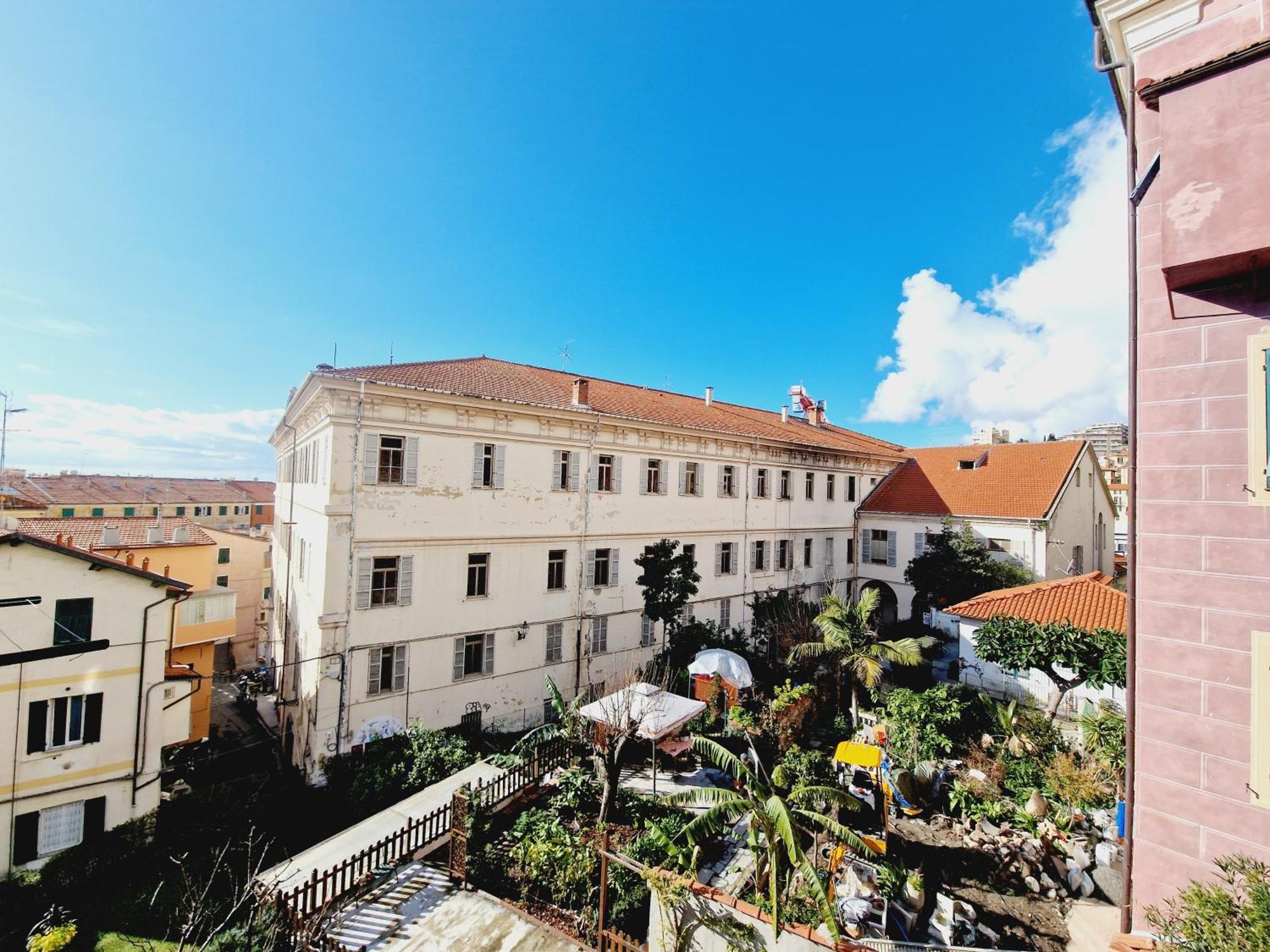 Homeholidaysanremo - Classic Экстерьер фото